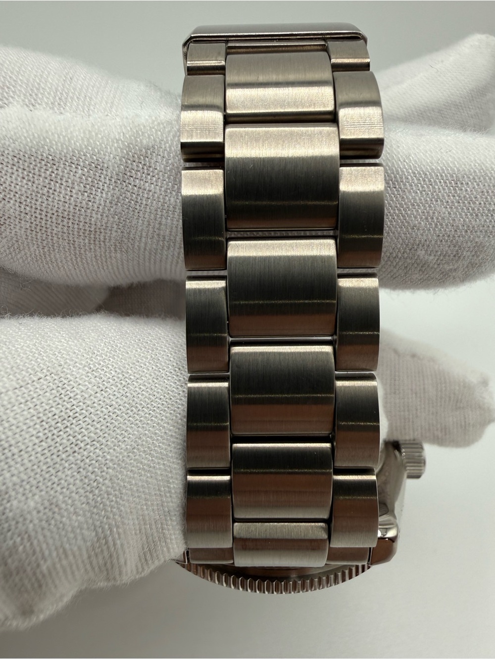 Seiko Prospex SPB143J1 Men's Automatic Analog W/original Box & Papers COA - Picture 7 of 16